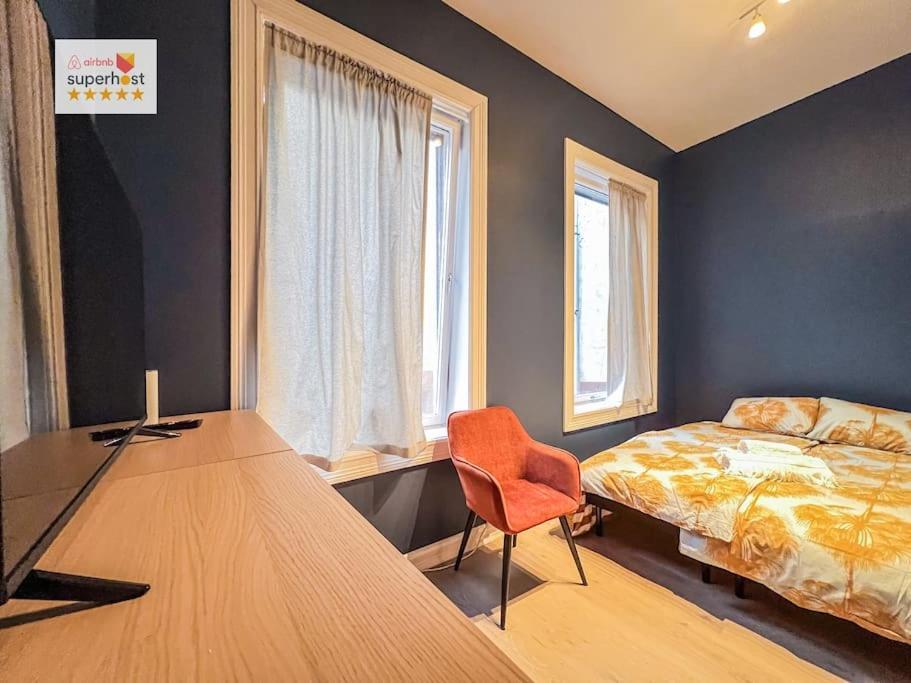 Supercentral King Bed Fast Wifi